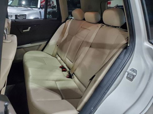 Used 2014 Mercedes-Benz GLK 350 4MATIC image 25