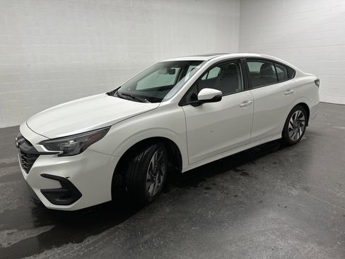 Used 2025 Subaru Legacy Limited image 4