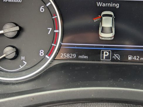 Used 2024 Nissan Sentra SV image 13