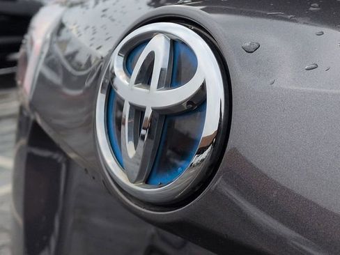 Used 2018 Toyota RAV4 XLE w/ Convenience Package image 28