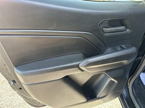 Used 2024 Chevrolet Colorado W/T RWD image 30