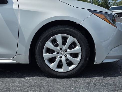 Used 2024 Toyota Corolla LE FWD image 11