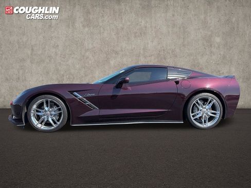 Used 2017 Chevrolet Corvette Stingray Coupe w/ 2LT Preferred Equipment Group RWD image 2