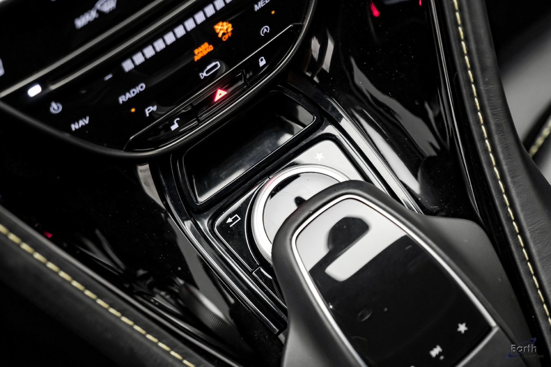 Used 2019 Aston Martin DBS Superleggera RWD image 64