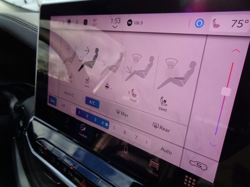 Certified 2024 Jeep Compass Limited w/ High Altitude Package image 23