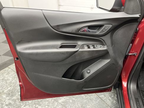 Used 2019 Chevrolet Equinox LT FWD image 6