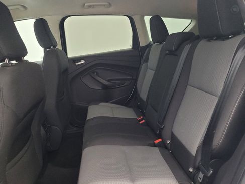 Used 2019 Ford Escape SE FWD image 18