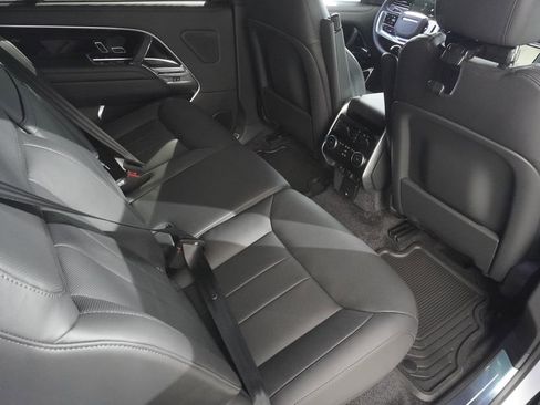 New 2026 Land Rover Range Rover Long Wheelbase SE AWD/4WD image 26