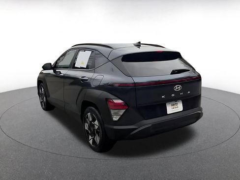 Used 2025 Hyundai Kona SEL image 11