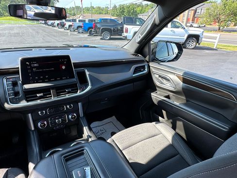 Used 2022 GMC Yukon SLE image 22