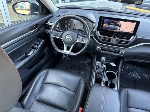 Used 2024 Nissan Altima 2.5 SR w/ SR Premium Package FWD image 21