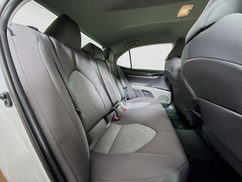Used 2020 Toyota Camry LE FWD image 23