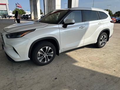 Used 2026 Toyota Highlander XLE