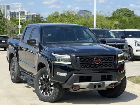 Used 2024 Nissan Frontier PRO-4X w/ Off-Road Protection Package image 2