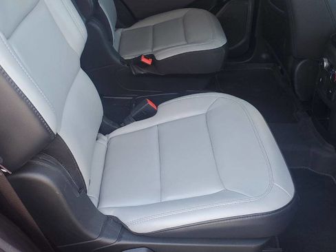 Used 2021 Ford Explorer XLT w/ Equipment Group 202A image 26