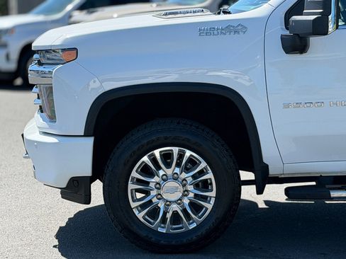 Used 2020 Chevrolet Silverado 3500 High Country w/ Z71 Off-Road Package AWD/4WD image 19