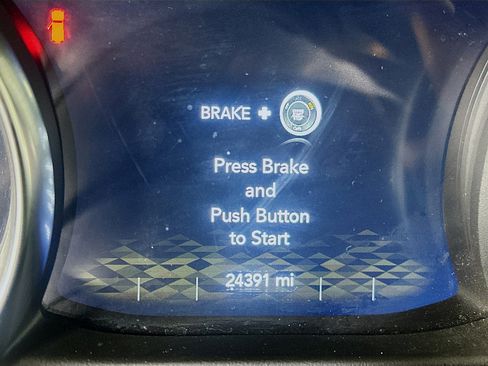 Used 2022 Jeep Wrangler Sahara image 18