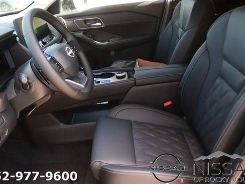 New 2026 Nissan Rogue Platinum AWD/4WD image 12