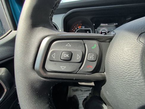 Used 2025 Jeep Wrangler Sport image 15