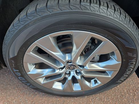 Used 2023 Toyota RAV4 Limited AWD/4WD image 11