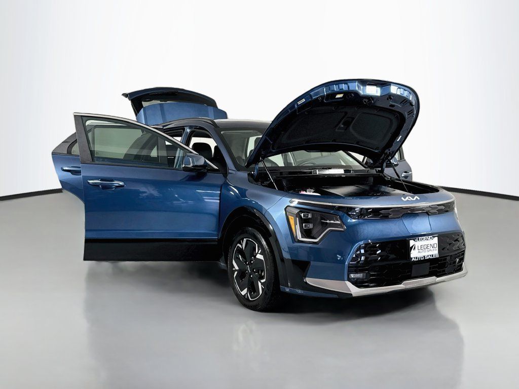 Used 2023 Kia Niro Wave w/ Wave Preserve Package FWD image 21