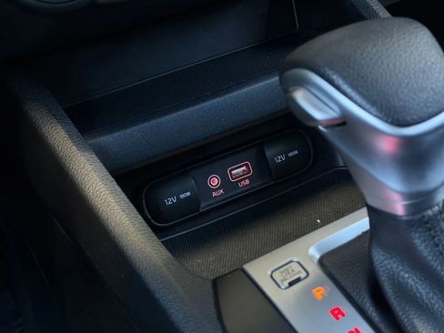 Used 2020 Kia Forte LXS image 32