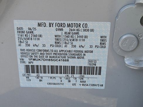 New 2025 Ford Explorer Active image 16