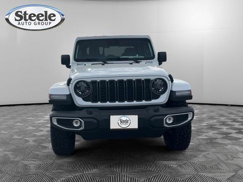 New 2025 Jeep Gladiator Sport image 8