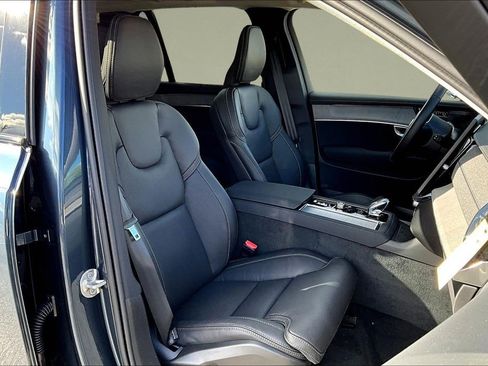 New 2026 Volvo XC90 B6 Ultra w/ Protection Package AWD/4WD image 11