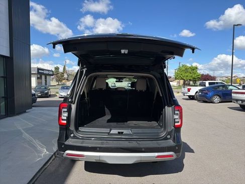 Used 2024 Ford Expedition Max Limited image 8