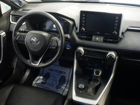 Used 2020 Toyota RAV4 XSE image 28