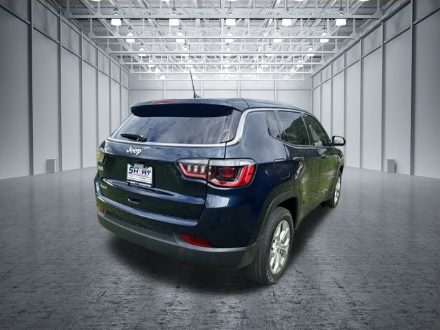 Used 2024 Jeep Compass Sport AWD/4WD image 8