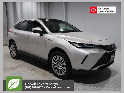 Certified 2021 Toyota Venza Limited image 1