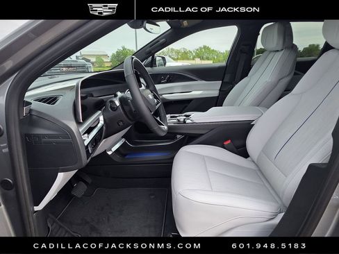 New 2026 Cadillac Lyriq Luxury image 15