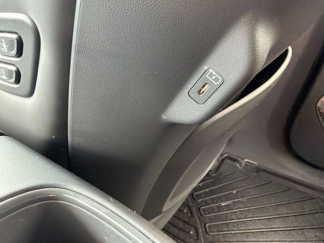 Used 2024 Kia EV9 Light Long Range RWD image 22