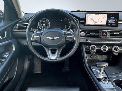 Used 2023 Genesis G70 2.0T image 10