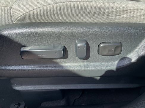 Used 2016 Honda CR-V EX image 11