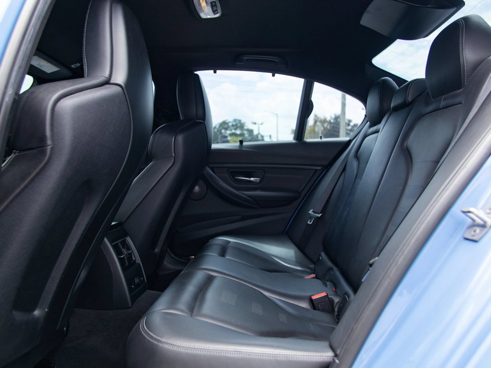 Used 2016 BMW M3 RWD image 32
