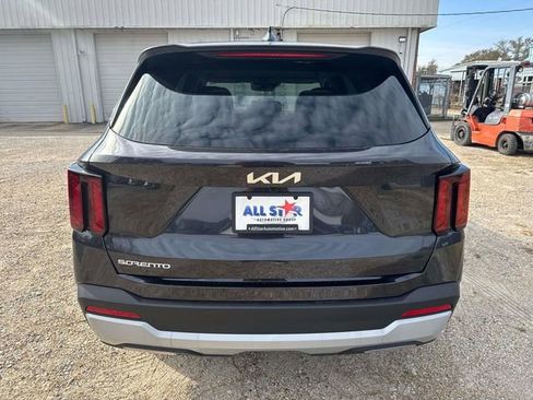 New 2026 Kia Sorento LX image 7