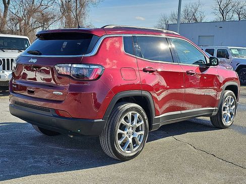 Used 2022 Jeep Compass Latitude w/ Sun and Sound Group image 6