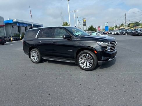 Used 2021 Chevrolet Tahoe High Country AWD/4WD image 3