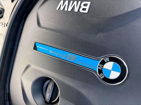 Used 2017 BMW 330e RWD image 33