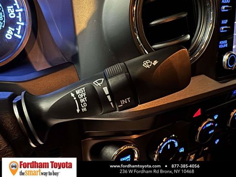 Used 2023 Toyota Tacoma TRD Sport AWD/4WD image 21
