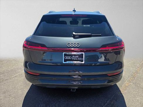 Used 2024 Audi Q8 e-tron Premium Plus AWD/4WD image 4