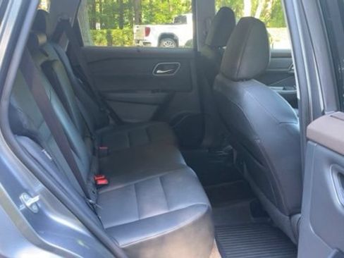 Used 2021 Nissan Rogue SV w/ Premium Package FWD image 13