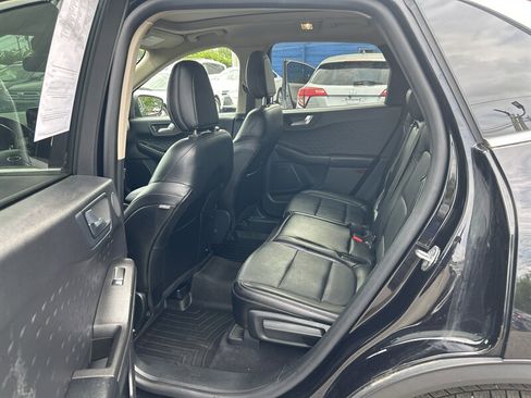 Used 2020 Ford Escape Titanium AWD/4WD image 11