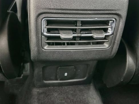 Used 2023 Lincoln Corsair FWD w/ Rear Removable Package Tray image 12