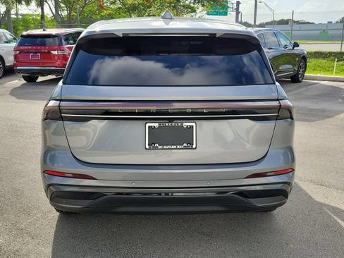 Certified 2024 Lincoln Nautilus Premier w/ Jet Appearance Package AWD/4WD image 5