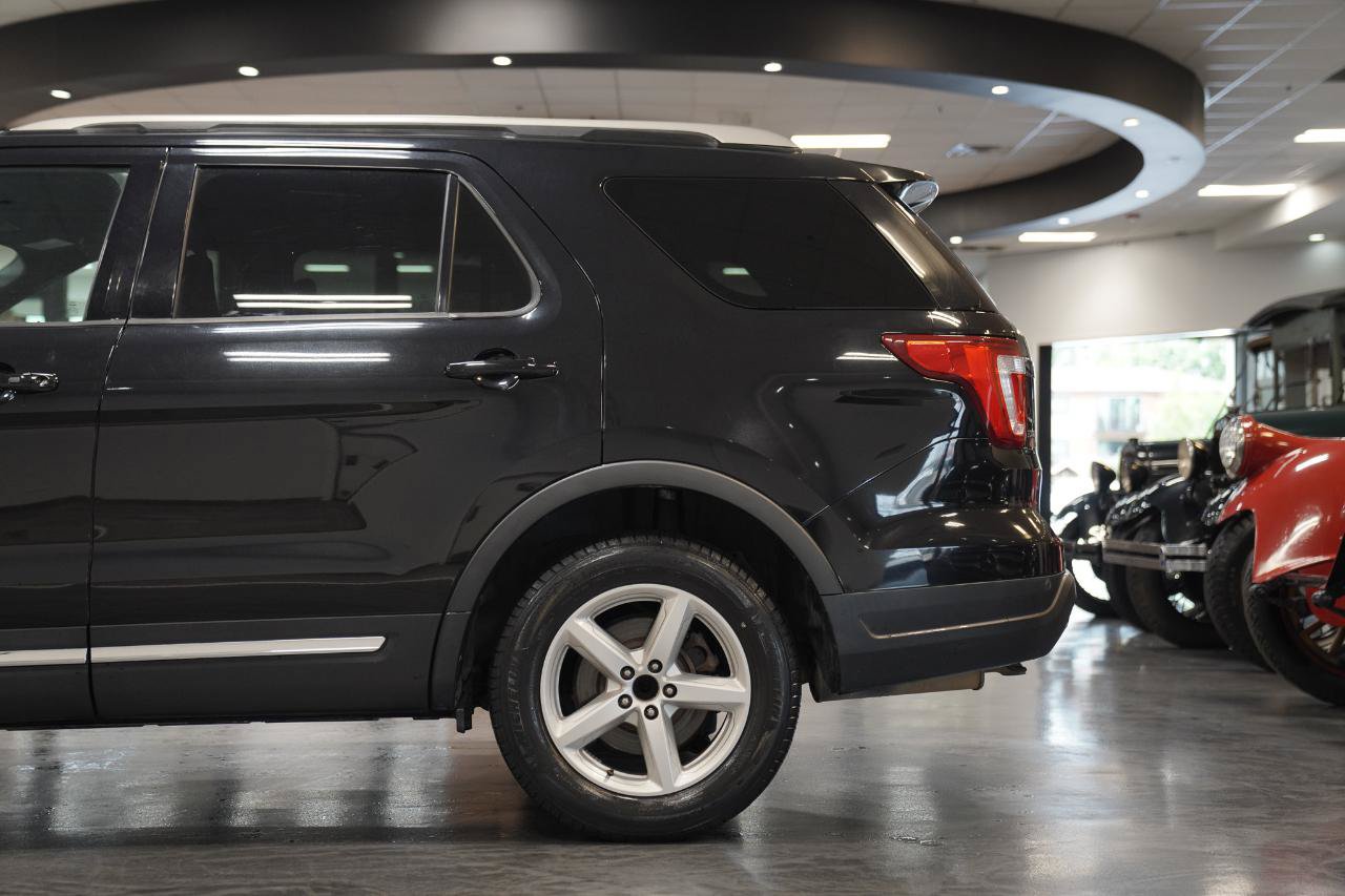 Used 2019 Ford Explorer XLT FWD image 8