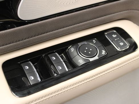 Used 2022 Lincoln Aviator Reserve w/ Equipment Group 201A AWD/4WD image 69